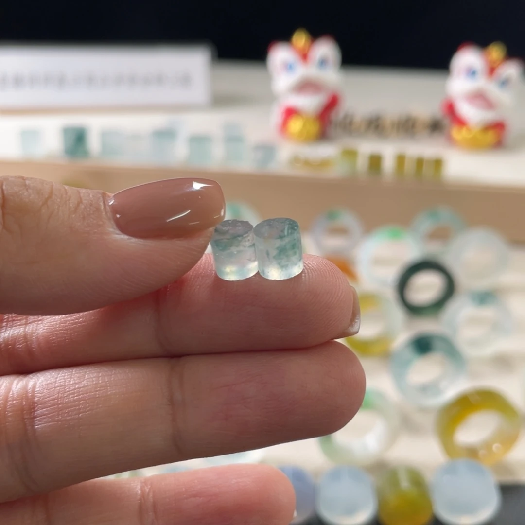 定制翡翠未镶嵌高冰飘花对珠