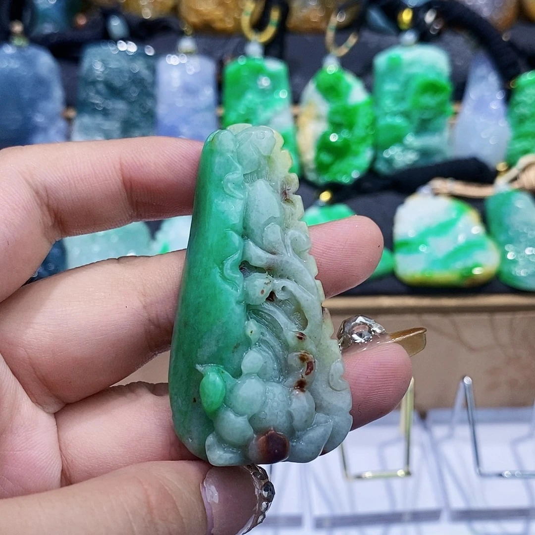 定制翡翠未镶嵌翡翠