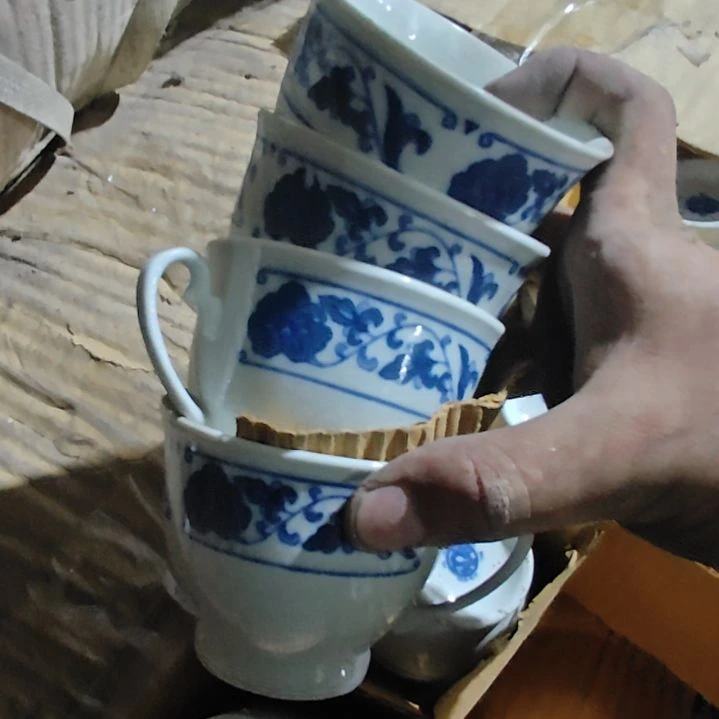 摆件陶瓷盘子碗啥都有