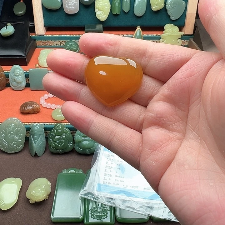 玛瑙/玉髓颈饰未镶嵌金*