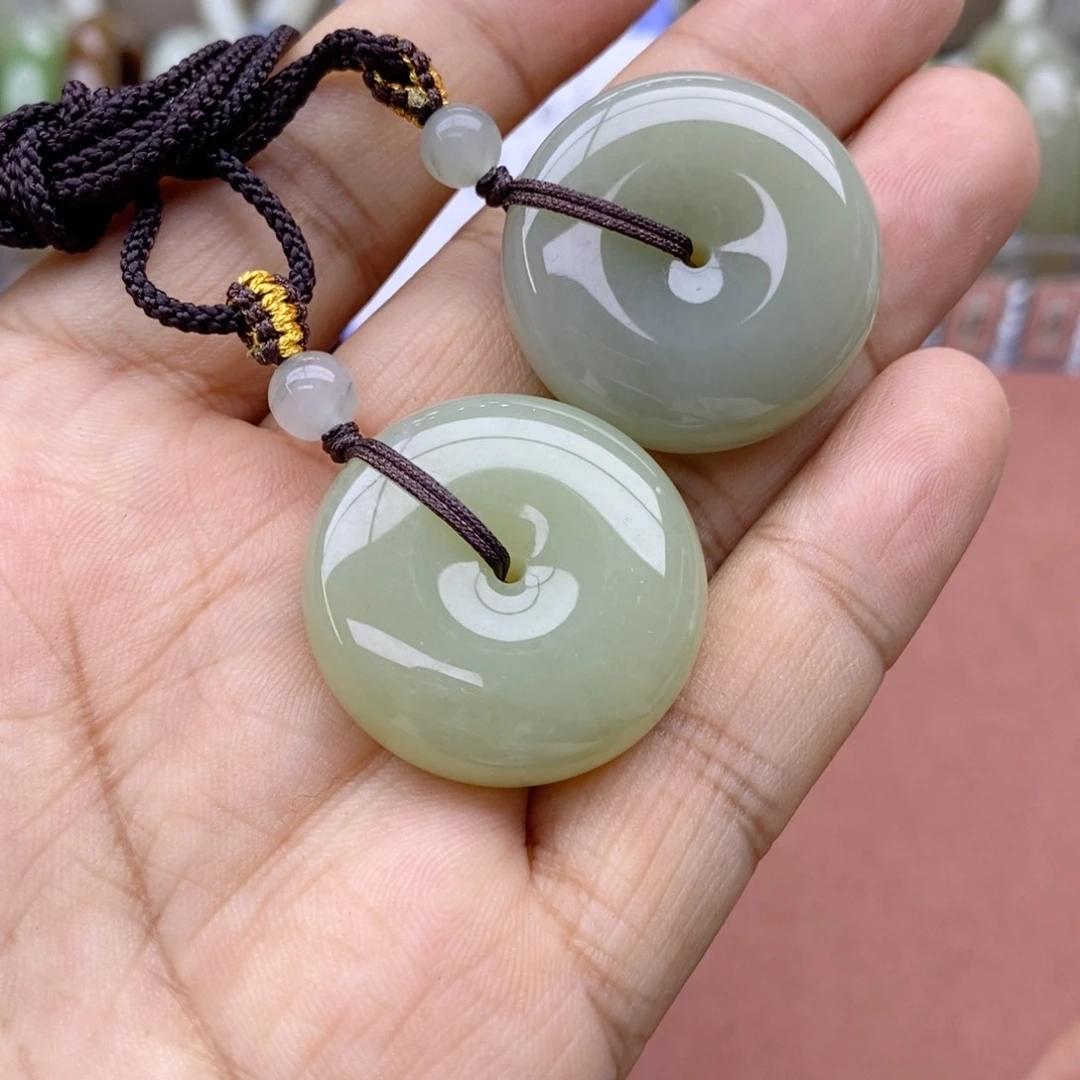 吊坠(不含链)未镶嵌和田玉拍一发一