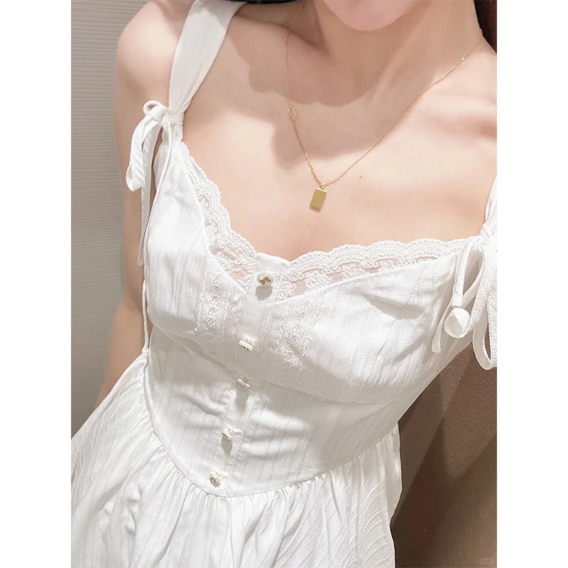 2025新款法式初恋白色吊带连衣裙子女夏季小个子气质休闲收腰长裙