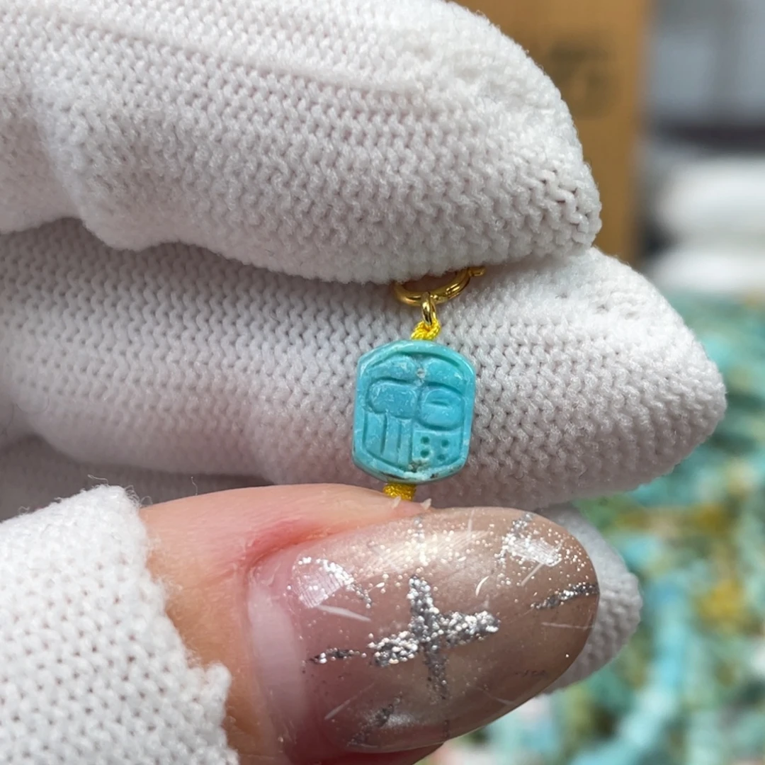 绿松石未镶嵌挂件