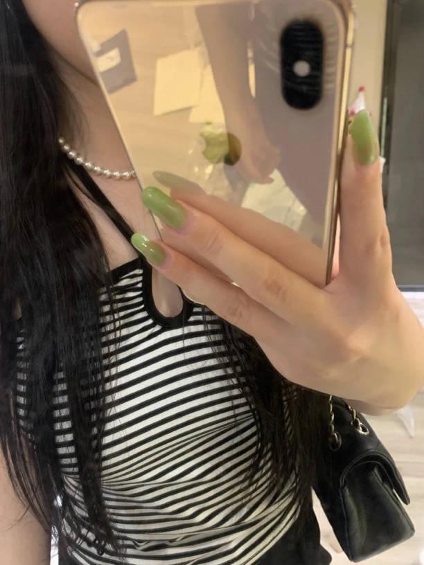 【黄雨萱】黑白条纹挂脖吊带