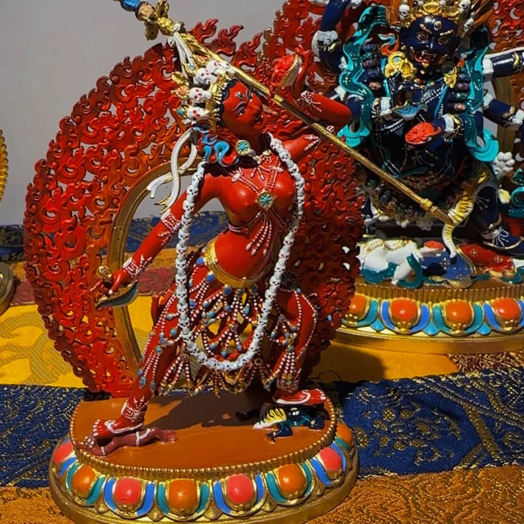 甲***央我也不知道怎么办啊你在