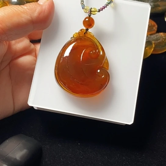琥珀画琥珀未镶嵌棕蜜如意