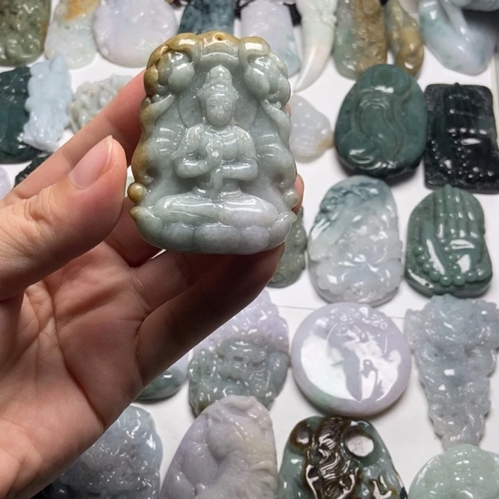 翡翠未镶嵌颈饰观音74