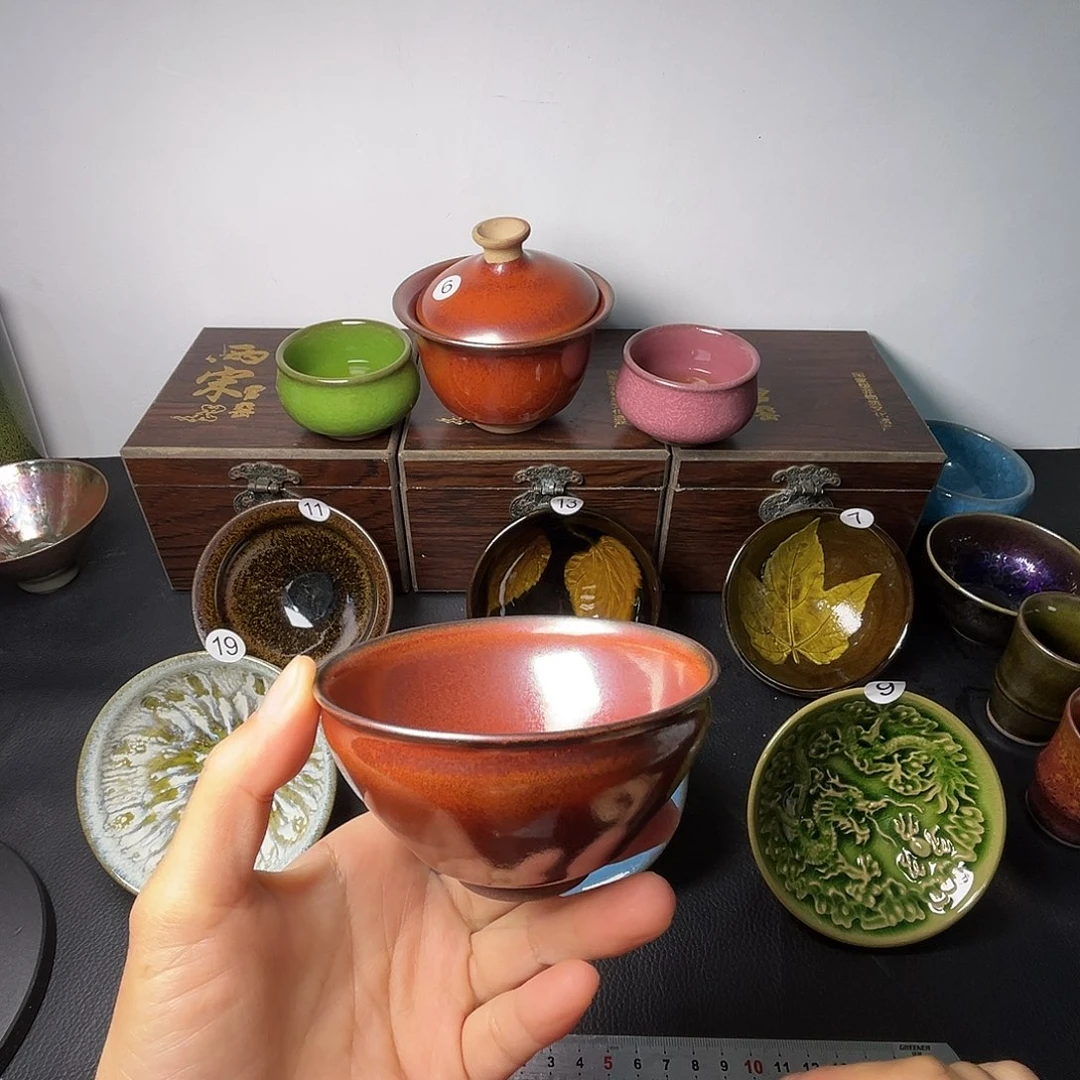 茶盏我不敢看我想听