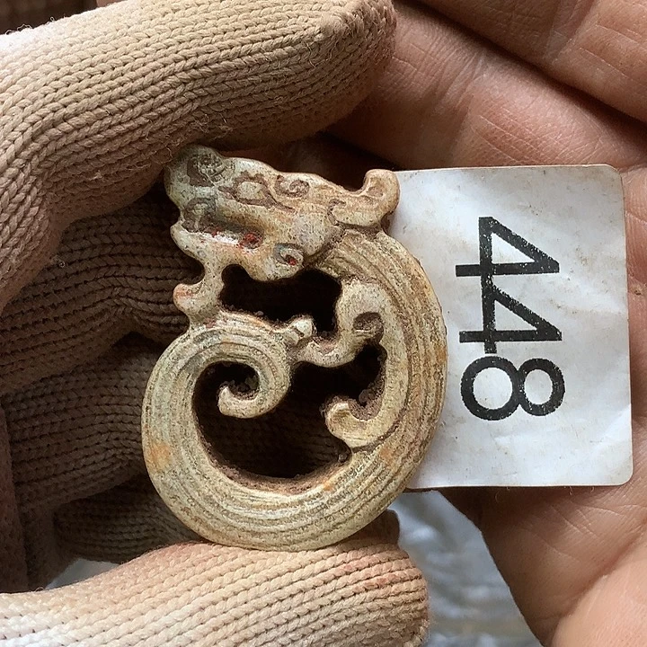 未镶嵌和田玉挂件