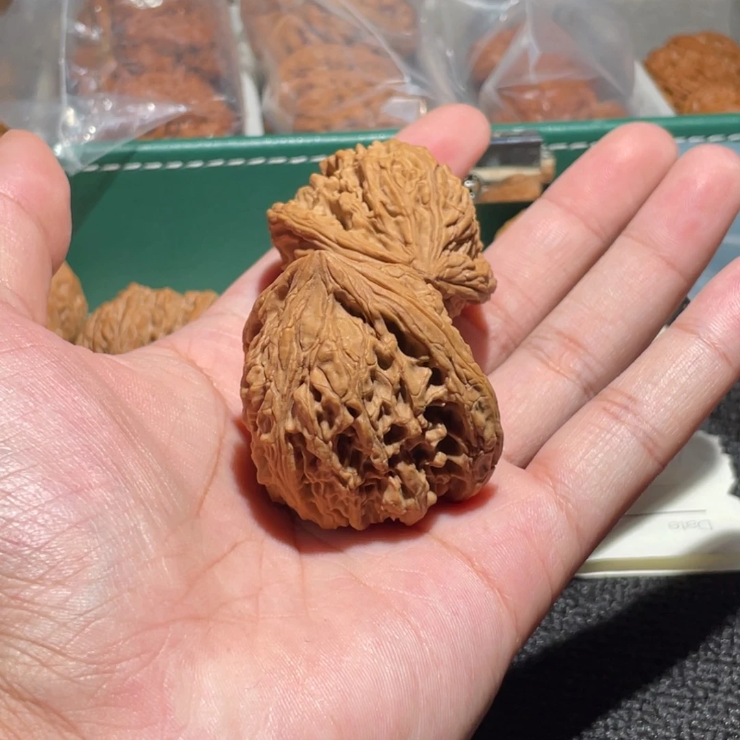 长***勇吊坠文玩核桃42全品天使之翼南疆