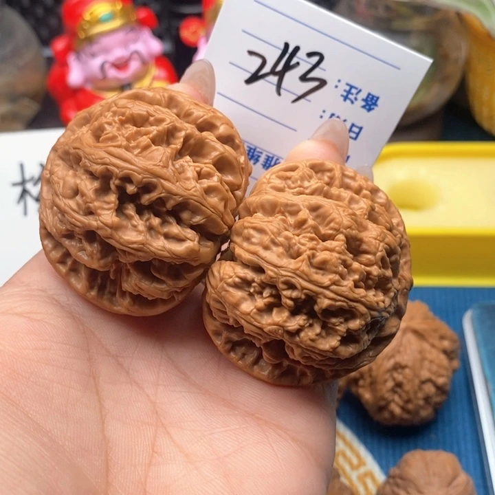 文玩核桃把件向****赚243号49平谷粗筋