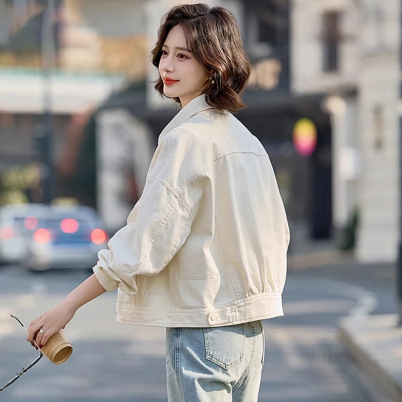 米白色复古牛仔外套女装2025春秋新款小个子港风翻领工装夹克上衣