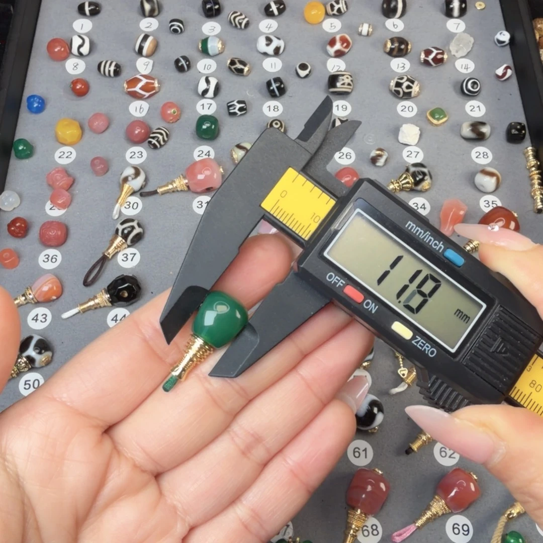 玛瑙/玉髓未镶嵌饰品