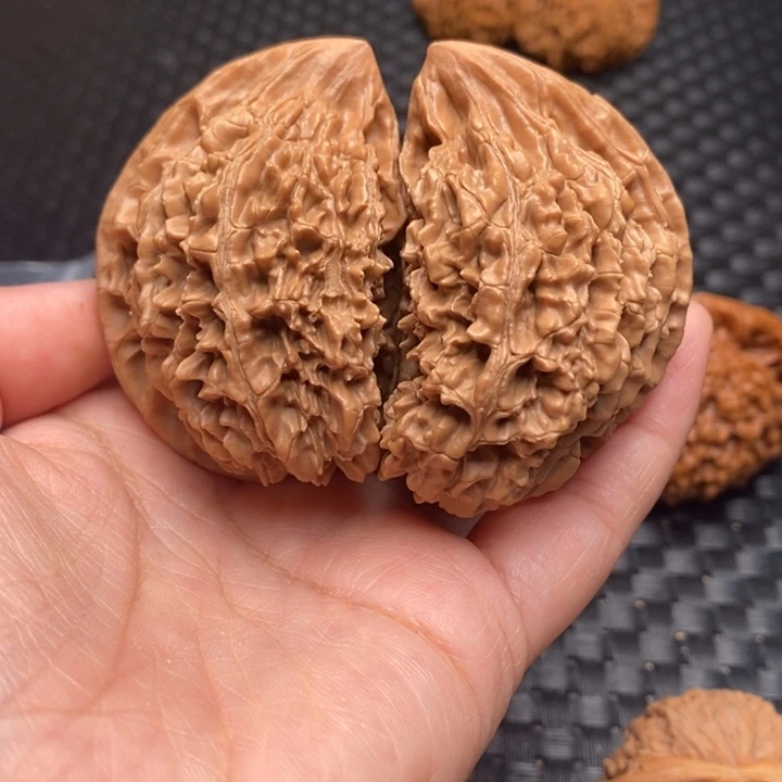 文玩核桃把件半壁江山