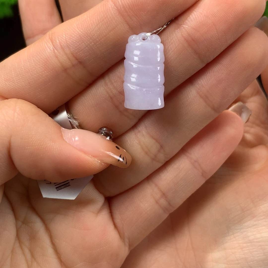 翡翠未镶嵌颈饰11