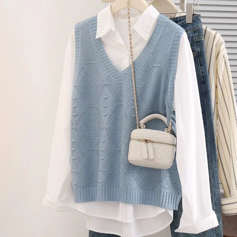 V领马夹2025春装新款女装时尚简约镂空套头显瘦叠穿短款气质马甲