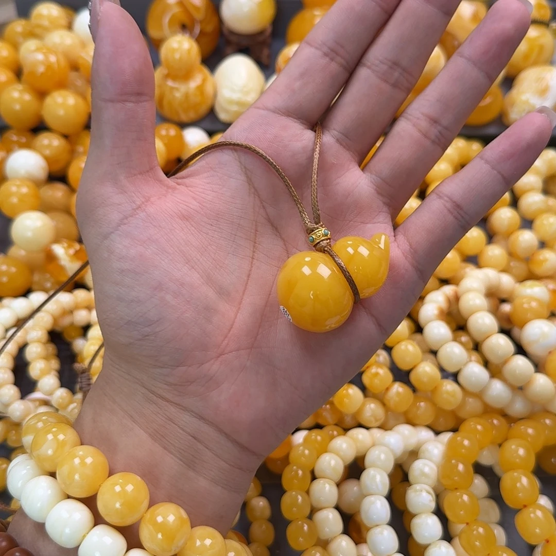 蜜蜡未镶嵌珠宝奇石