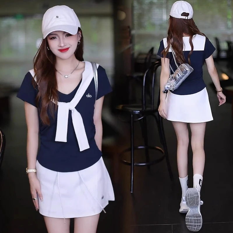 休闲运动套装女夏季洋气显瘦V领假两件拼接披肩短袖裙裤两件套潮