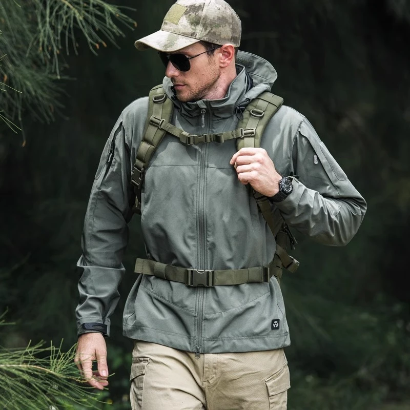 执政官户外软壳冲锋衣男春秋战术单层防水外套三合一防风登山夹克