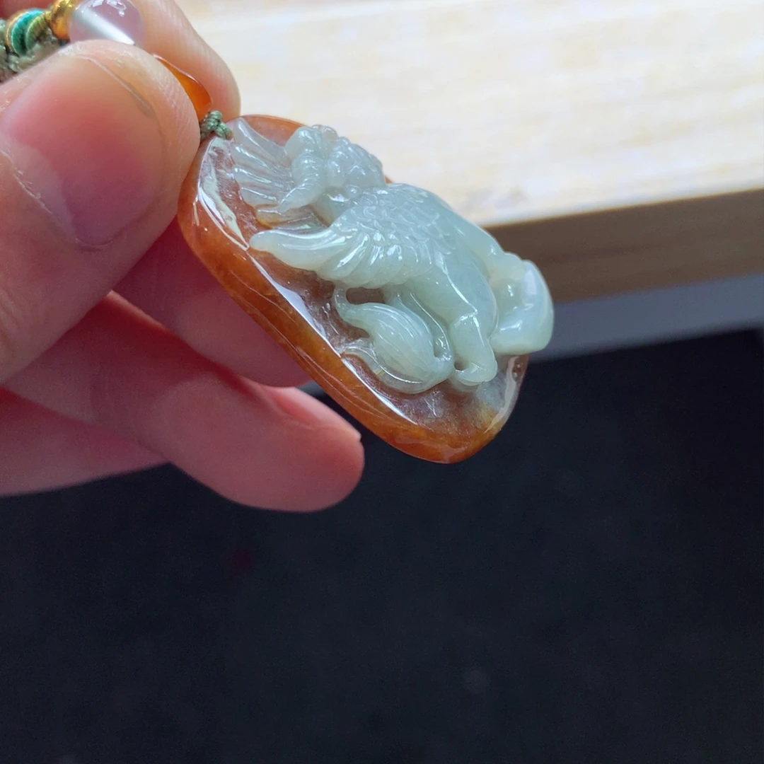 翡翠颈饰未镶嵌吊坠