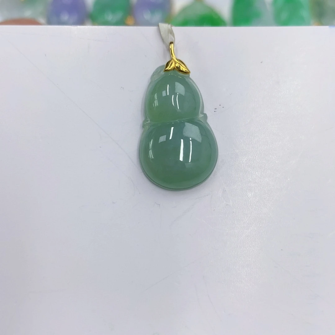 颈饰18K金镶嵌翡翠翡翠