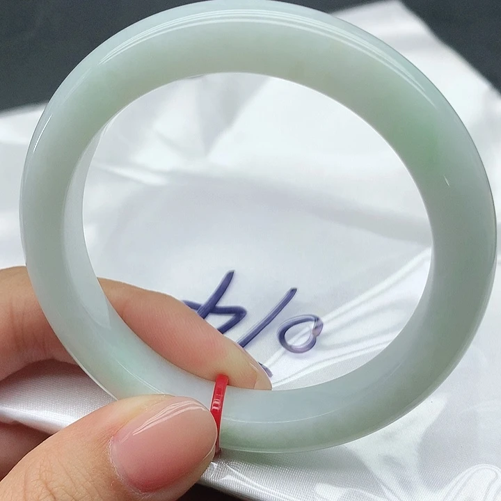 未镶嵌手镯翡翠074