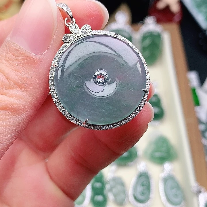 颈饰银S925镶嵌翡翠吊坠