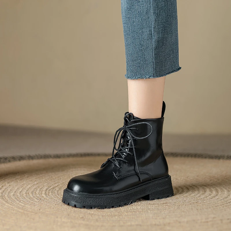Crape myrtle短靴女2025新款秋冬季厚底粗跟复古英伦风马丁靴百搭