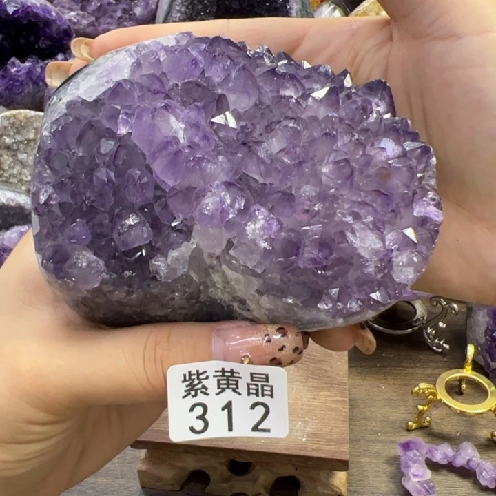 未镶嵌水晶大型摆件（非配饰）312