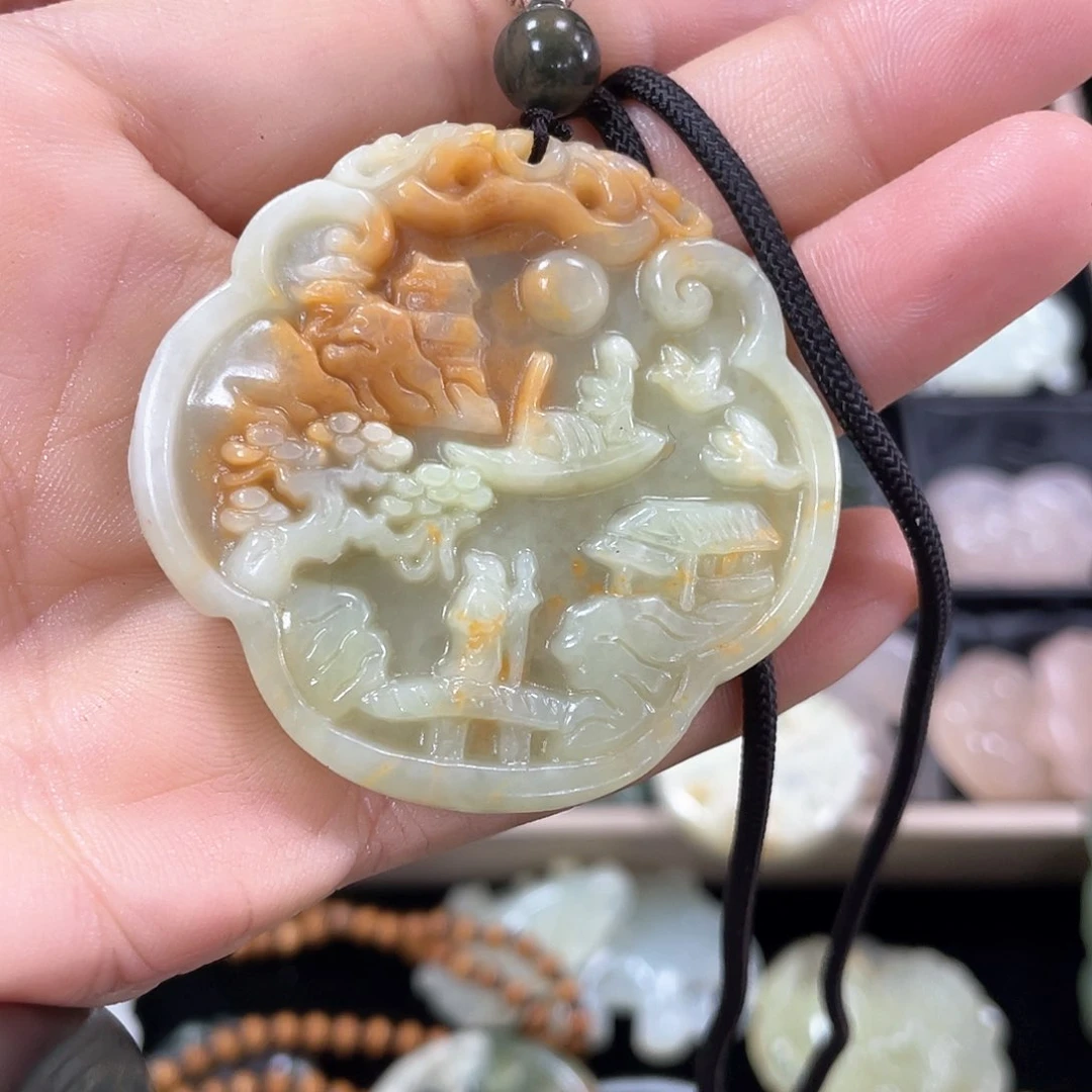 蛇纹石玉颈饰未镶嵌