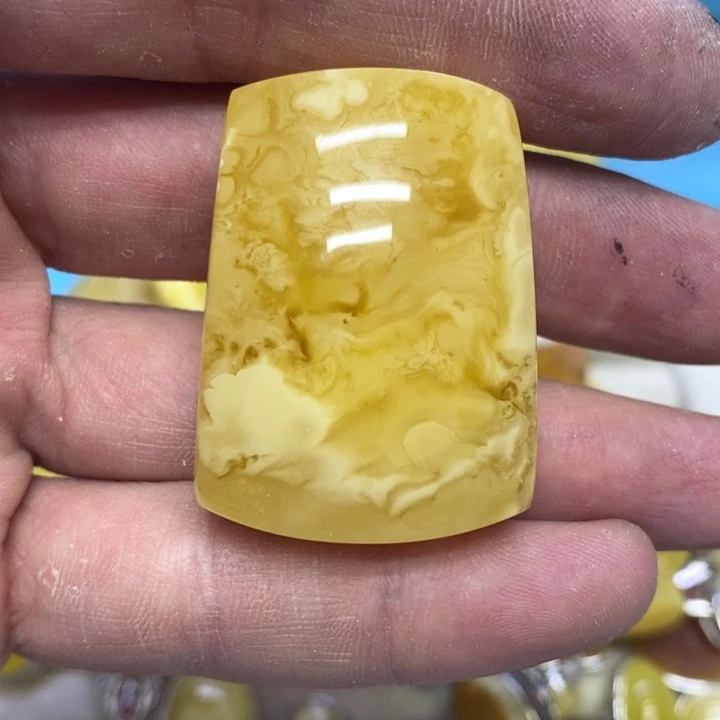 蜜蜡裸石未镶嵌吊坠