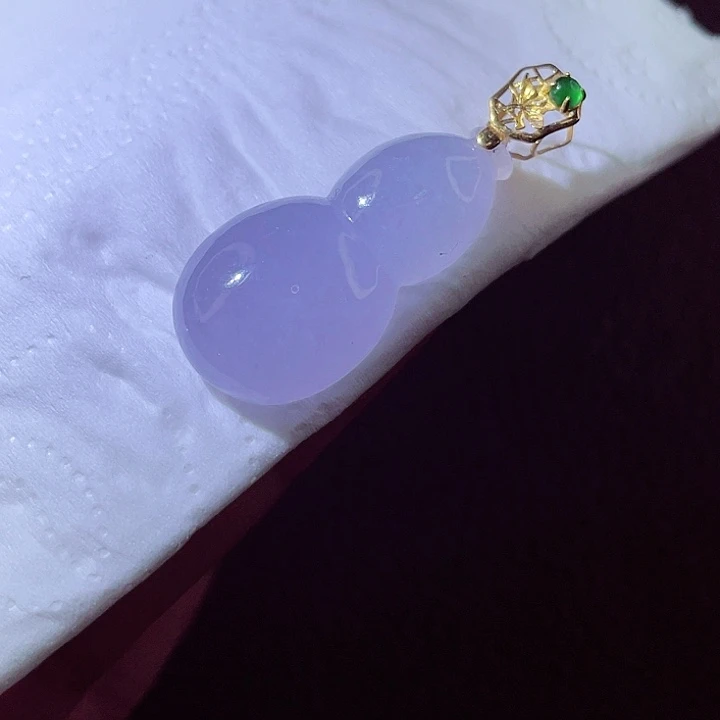 翡翠18K金镶嵌颈饰翡翠