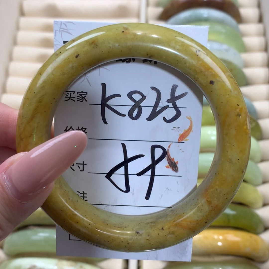 【闪购商品】未镶嵌蛇纹石玉手镯