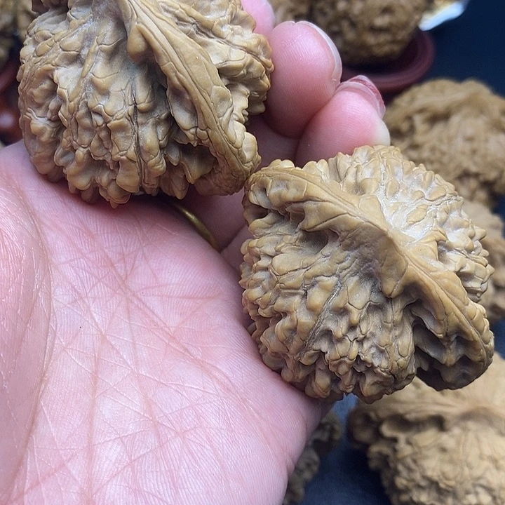 不***家文玩核桃吊坠官帽52