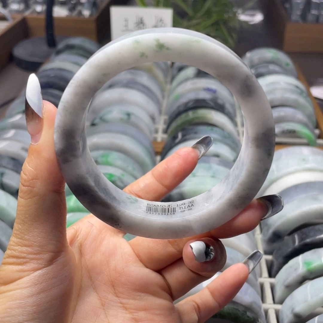 定制翡翠翡翠手镯未镶嵌
