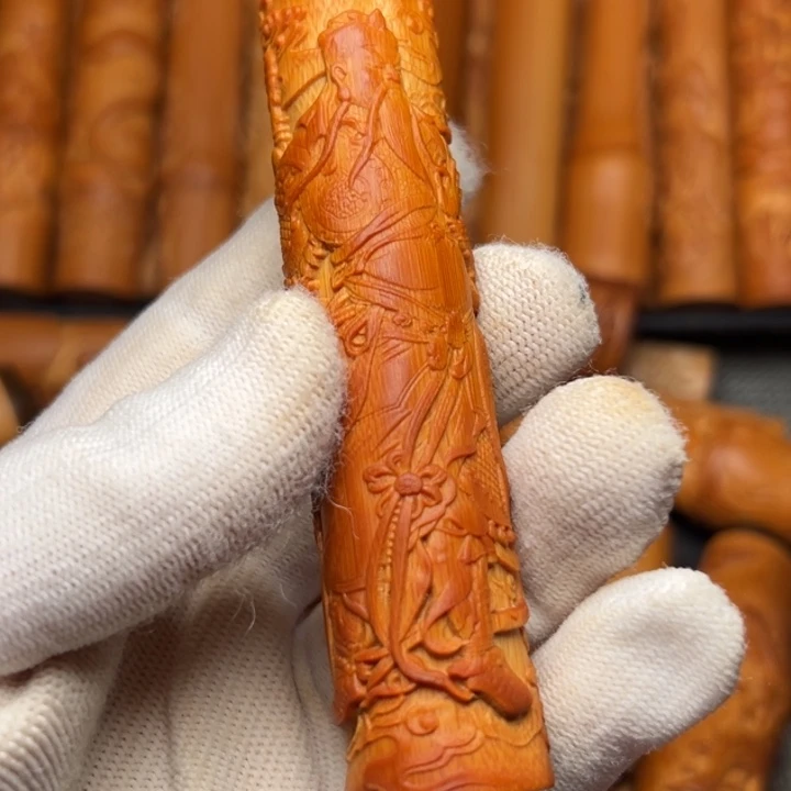 邯***师实心竹雕刻手把件