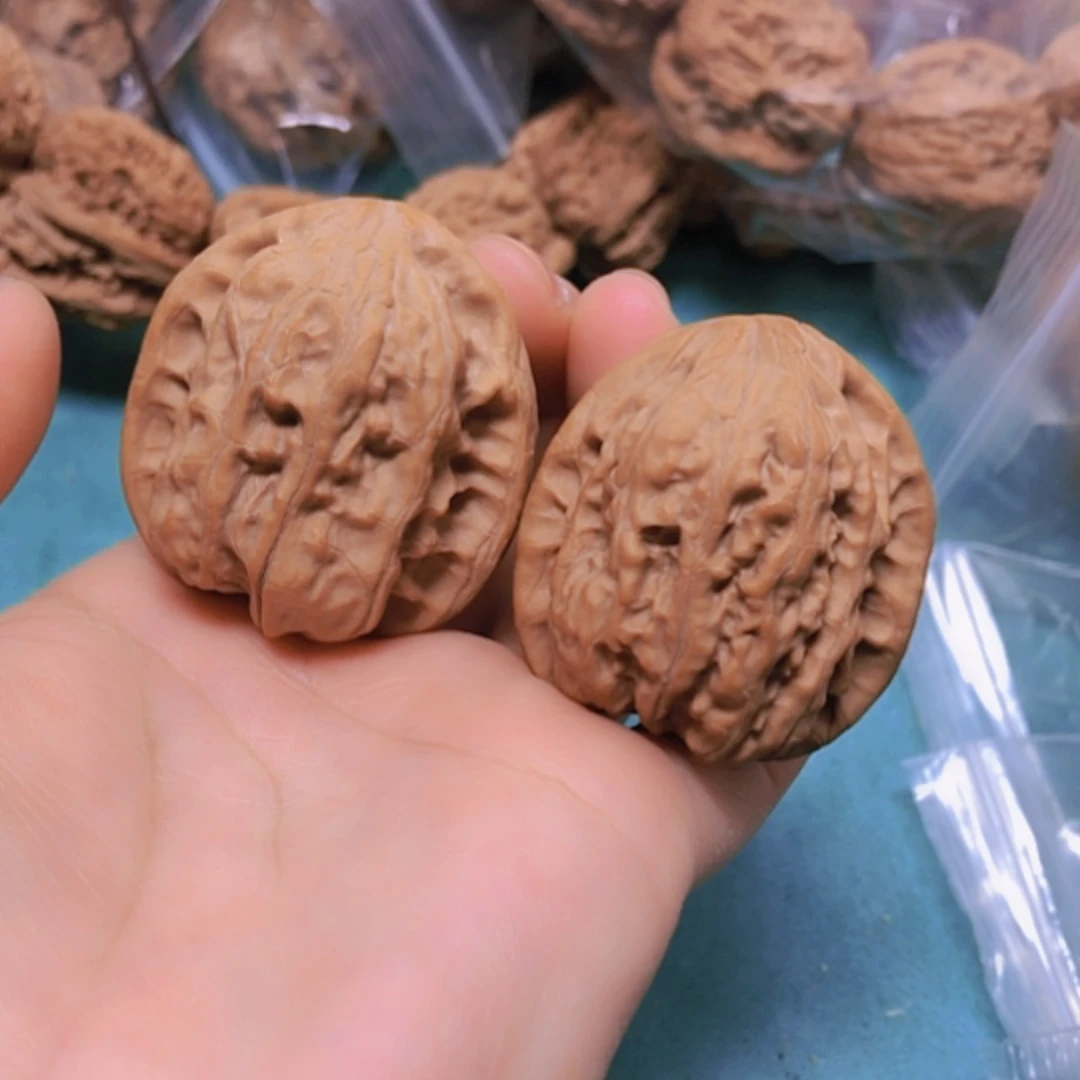 【闪购商品】把件核桃39靠山王修尖