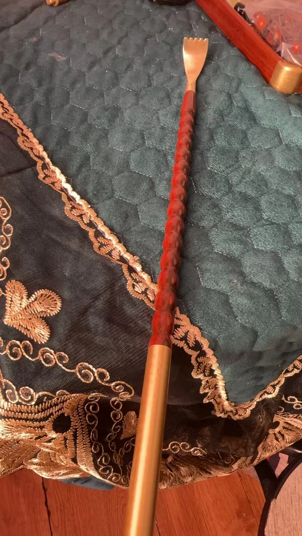 紫檀挠痒痒小叶紫檀，(檀香紫檀)