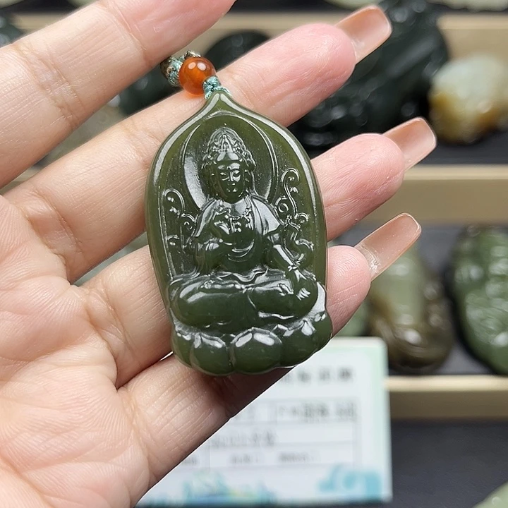 颈饰未镶嵌和田玉