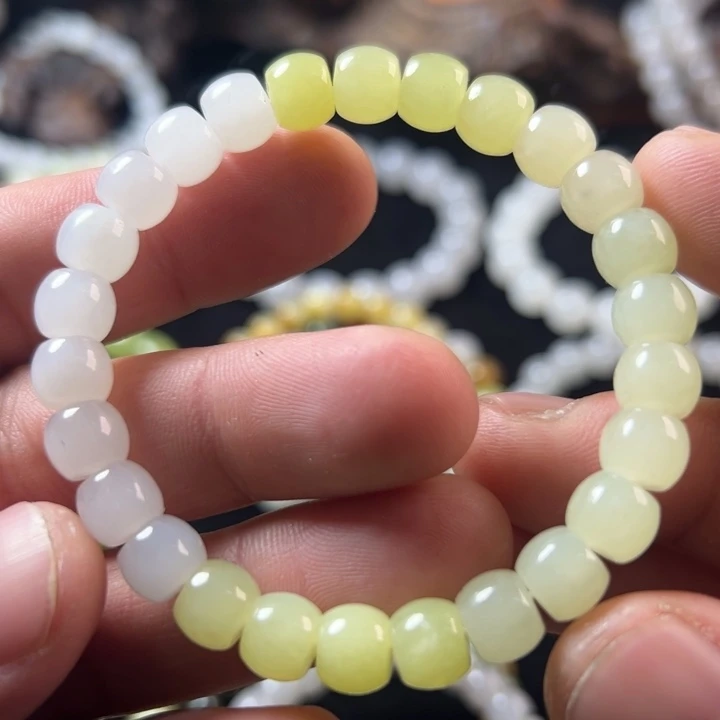 和田玉未镶嵌手串