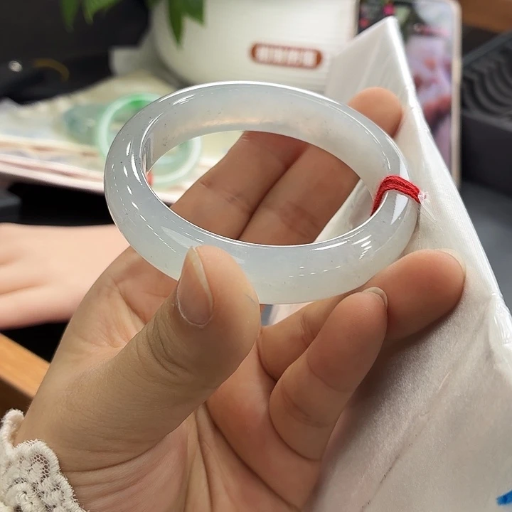 翡翠未镶嵌手镯16号