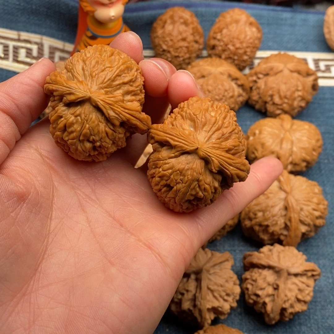 文玩核桃把件40球白