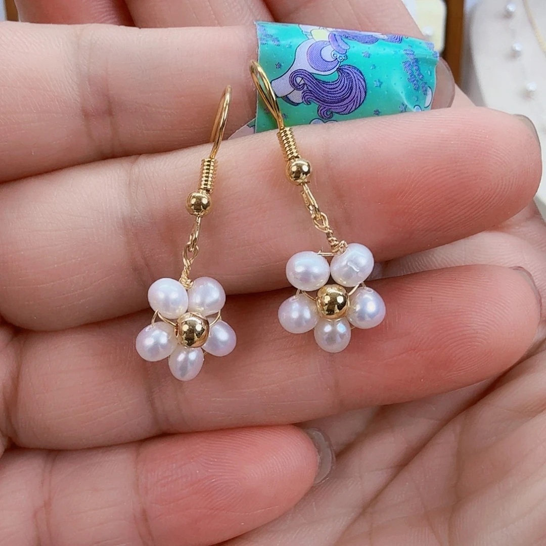 淡水珍珠耳饰未镶嵌