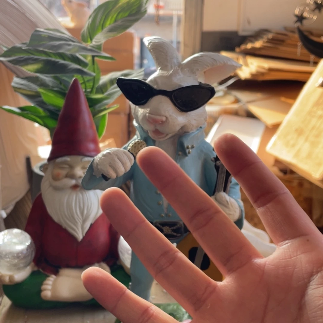 【闪购商品】树脂摇滚风兔子摆件