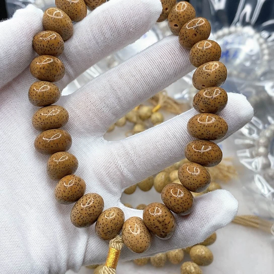 星月菩提手串元宝籽