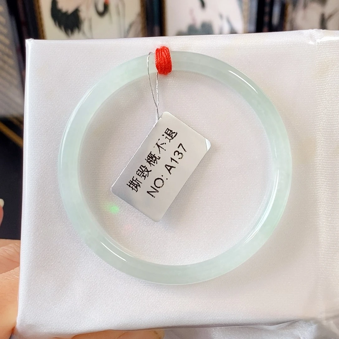 翡翠未镶嵌手镯手镯