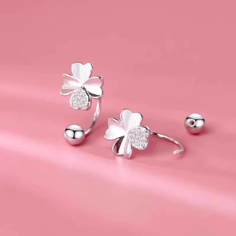 【热卖】 四叶草耳钩设计高级感耳环螺丝气质轻奢百搭饰品