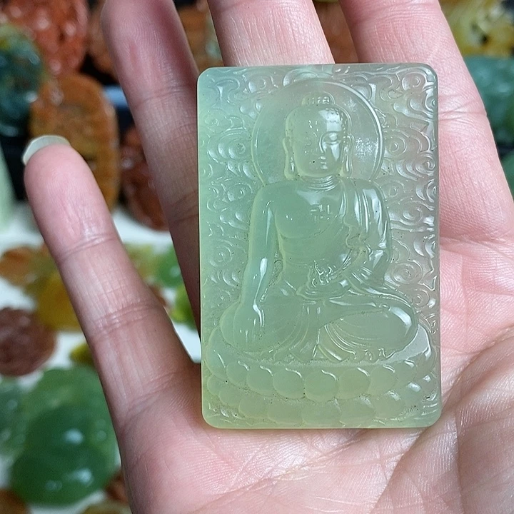 未镶嵌蛇纹石玉颈饰