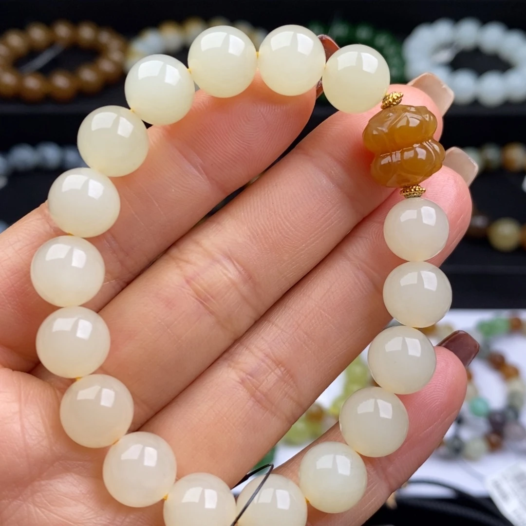 和田玉未镶嵌手串
