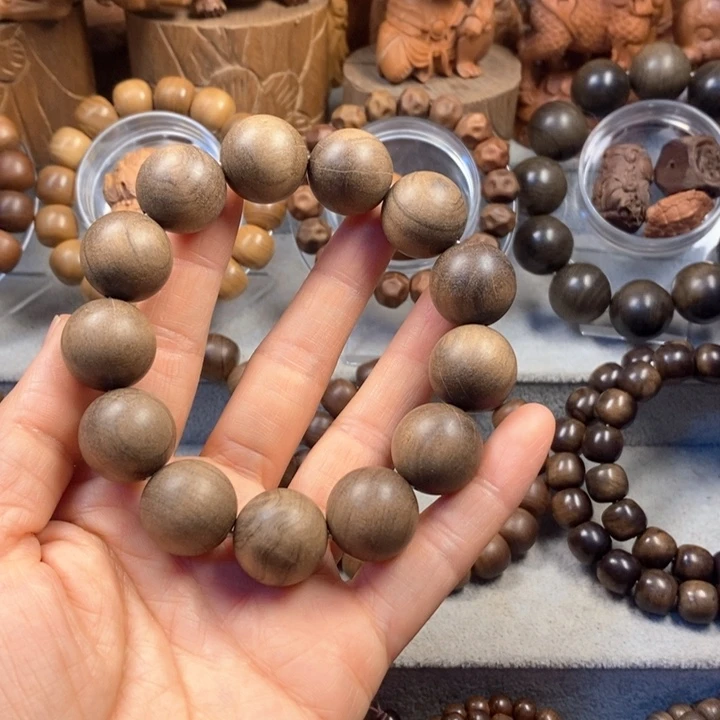 檀香木手串/手链老山檀奶香味1.8黑肉大瑕疵